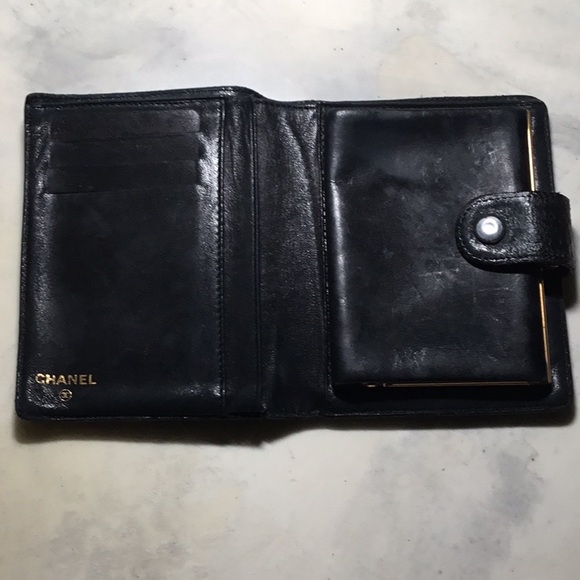 Chanel Calfskin Timeless Wallet Black - Picture 3 of 11